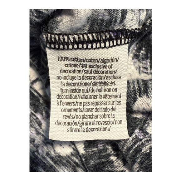 PINK Victoria's Secret Black Floral V-Neck T-Shirt Top Ladies Medium‎ Casual - Picture 6 of 6